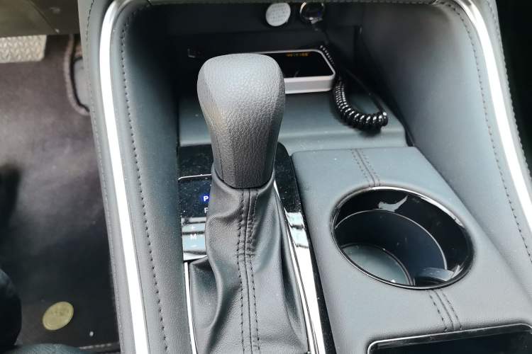 Used Toyota Avalon 2024 2.0L Ambition Edition Gear Lever
