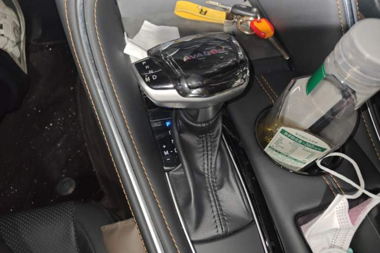 Used Toyota Avalon 2024 2.0L Luxury Edition Gear Lever