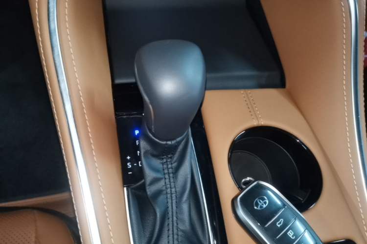 Used Toyota Avalon 2024 Dual-Motor 2.0L Luxury Edition Gear Lever