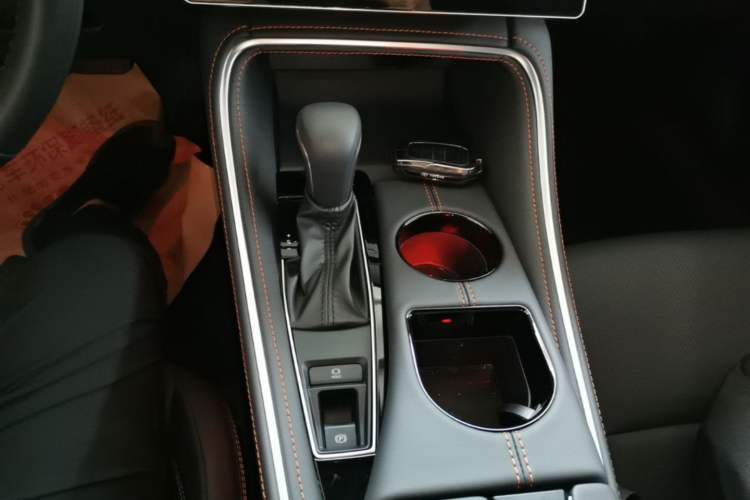 Used Toyota Avalon 2024 Dual-Motor 2.0L Luxury Edition Gear Lever