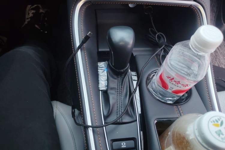 Used Toyota Avalon 2024 Dual-Motor 2.0L Luxury Edition Gear Lever