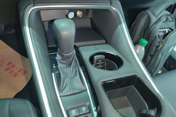 Used Toyota Avalon 2024 2.0L Ambition Edition Gear Lever
