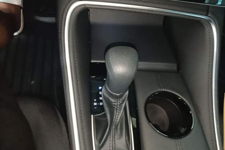 Used Toyota Avalon 2024 2.0L Ambition Edition Gear Lever