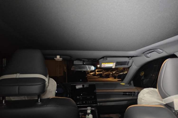 Used Toyota Avalon 2024 2.0L Luxury Edition Headliner