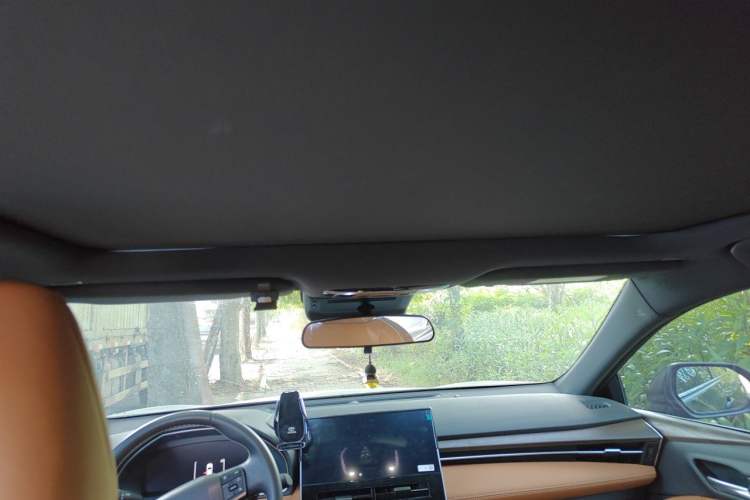 Used Toyota Avalon 2024 Dual-Motor 2.0L Luxury Edition Headliner