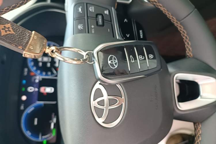 Used Toyota Avalon 2024 Dual-Motor 2.0L Luxury Edition Interior 1