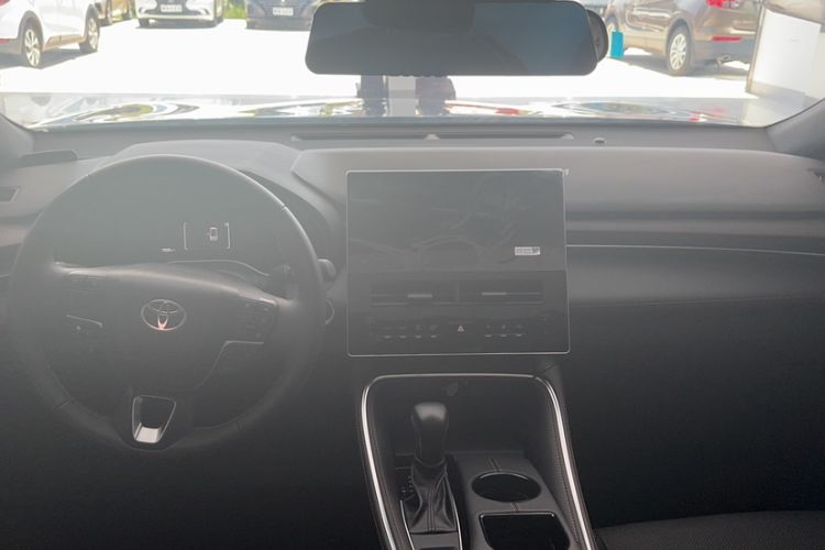 Used Toyota Avalon 2024 2.0L Premium Edition Interior 1