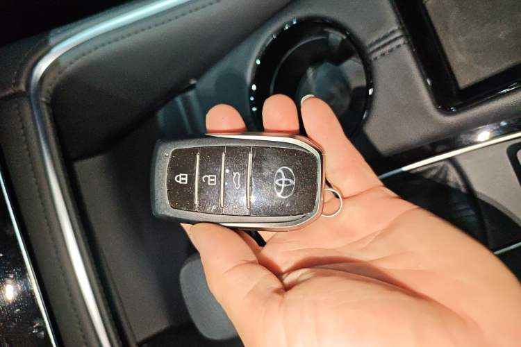 Used Toyota Avalon 2024 2.0L Ambition Edition Interior 1