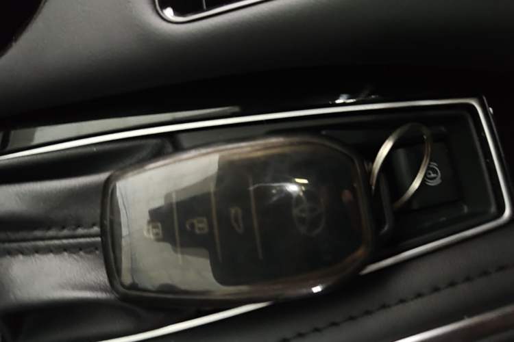 Used Toyota Avalon 2024 2.0L Ambition Edition Interior 1