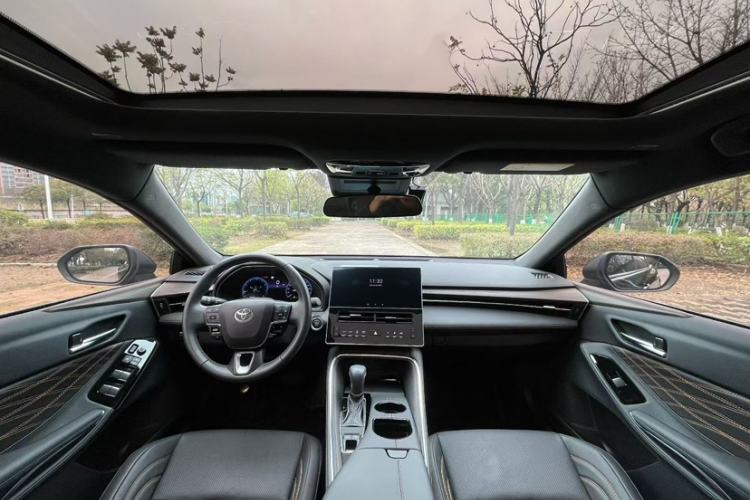 Used Toyota Avalon 2024 2.0L Luxury Edition Interior 2