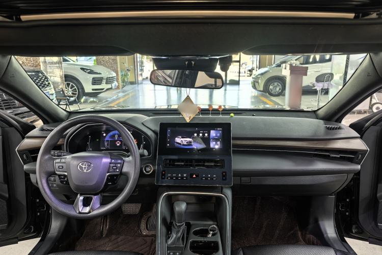 Used Toyota Avalon 2024 2.0L Ambition Edition Interior 2