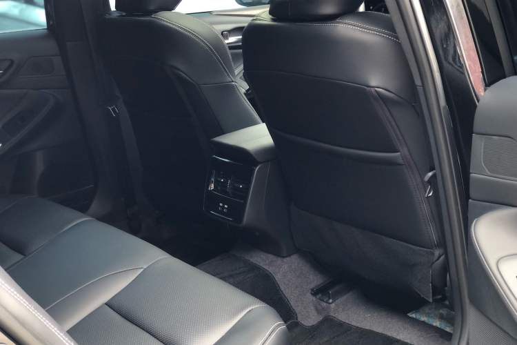 Used Toyota Avalon 2024 2.0L Ambition Edition Interior 3