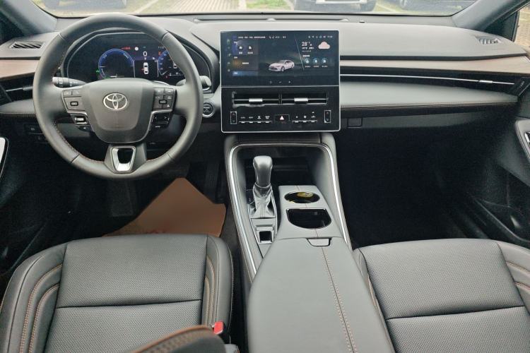 Used Toyota Avalon 2024 Dual-Motor 2.0L Luxury Edition Interior 3