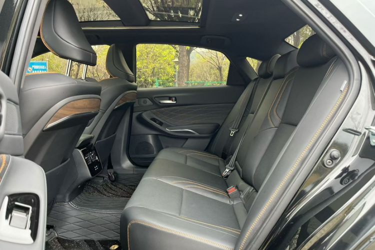 Used Toyota Avalon 2024 2.0L Luxury Edition Interior 3