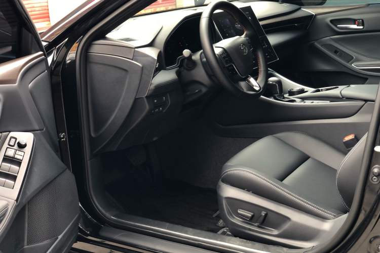Used Toyota Avalon 2024 2.0L Ambition Edition Interior 4