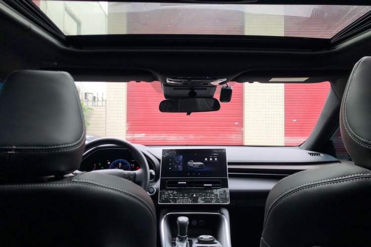 Used Toyota Avalon 2024 2.0L Ambition Edition Interior 6