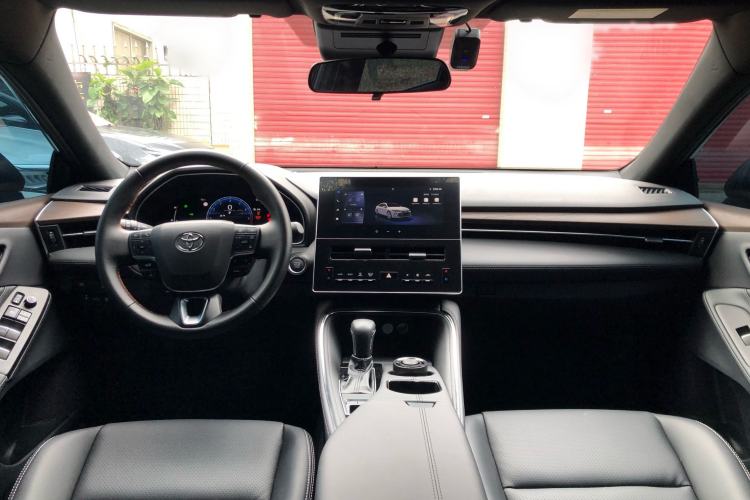 Used Toyota Avalon 2024 2.0L Ambition Edition Interior 9