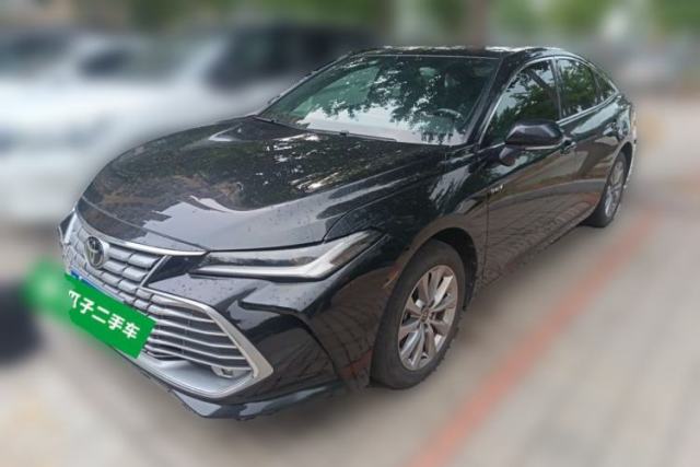 Ojetý Toyota Avalon 2024 Dual-Motor 2.0L Premium Edition