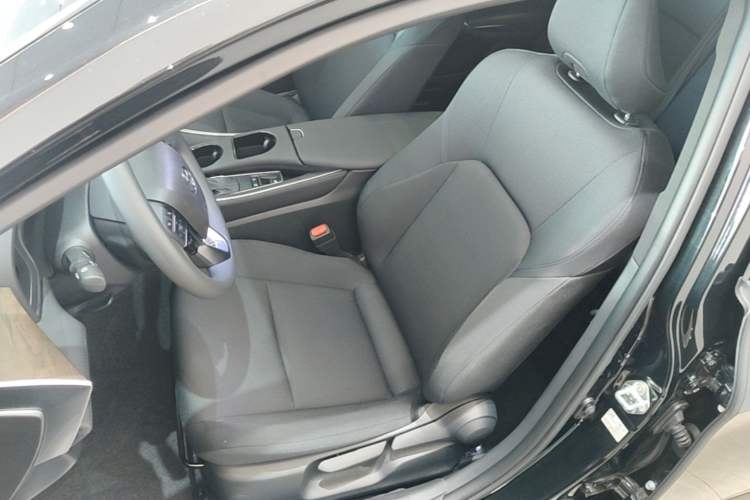 Used Toyota Avalon 2024 2.0L Ambition Edition Left Front Seat