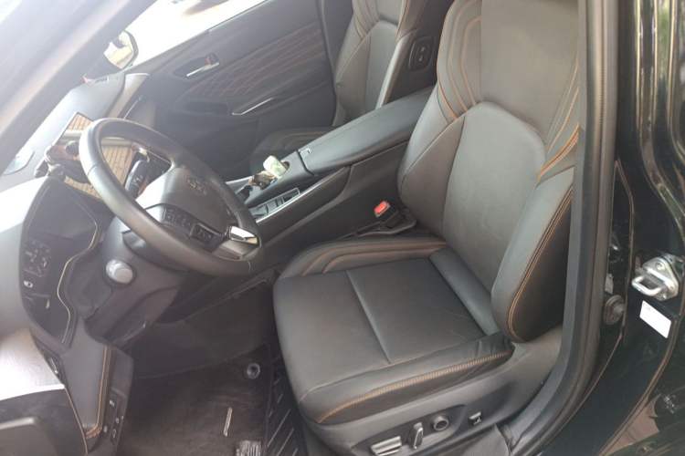 Used Toyota Avalon 2024 Dual-Motor 2.0L Luxury Edition Left Front Seat