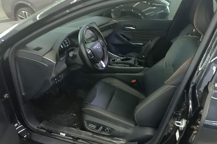 Used Toyota Avalon 2024 Dual-Motor 2.0L Luxury Edition Left Front Seat