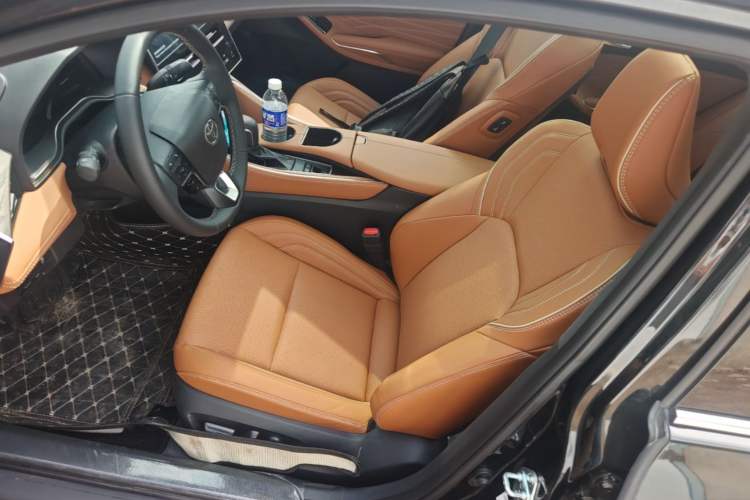 Used Toyota Avalon 2024 2.0L Luxury Edition Left Front Seat