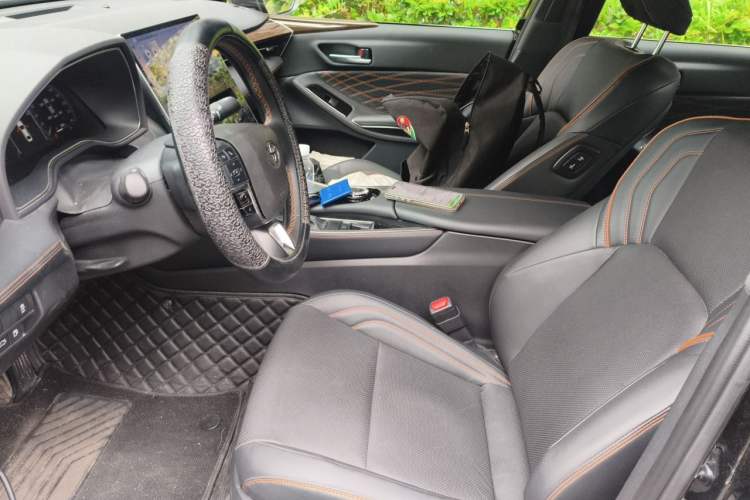 Used Toyota Avalon 2024 Dual-Motor 2.0L Luxury Edition Left Front Seat