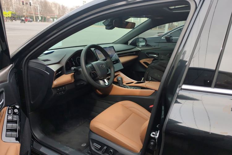 Used Toyota Avalon 2024 Dual-Motor 2.0L Premium Edition Left Front Seat