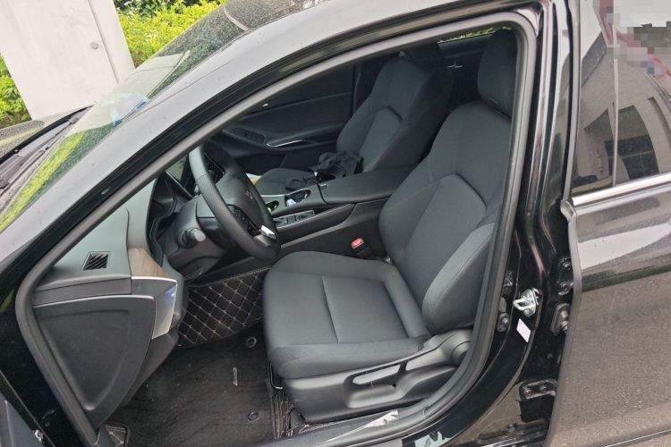 Used Toyota Avalon 2024 2.0L Ambition Edition Left Front Seat