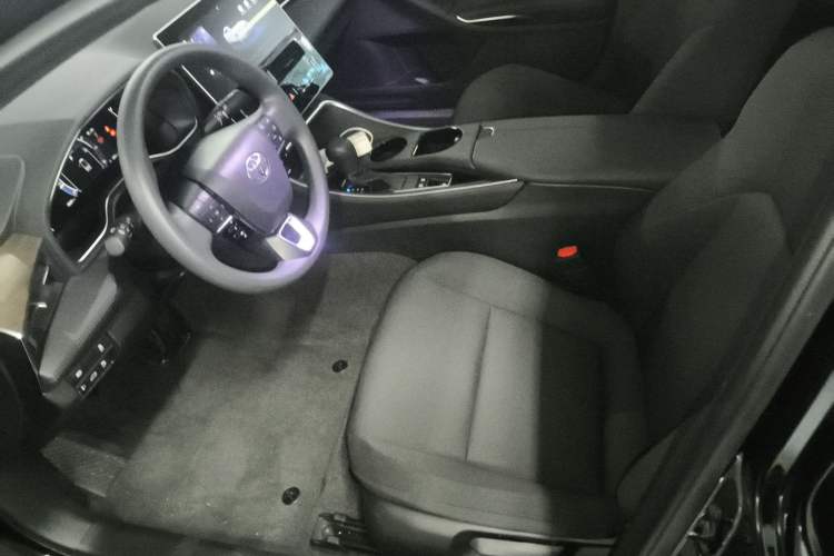 Used Toyota Avalon 2024 2.0L Ambition Edition Left Front Seat