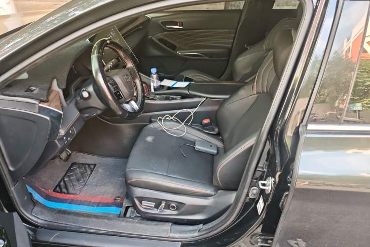 Used Toyota Avalon 2024 Dual-Motor 2.0L Luxury Edition Left Front Seat