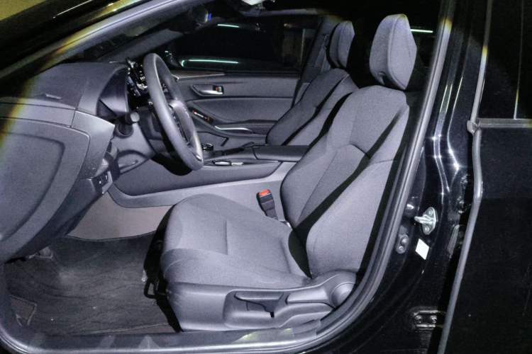 Used Toyota Avalon 2024 2.0L Ambition Edition Left Front Seat