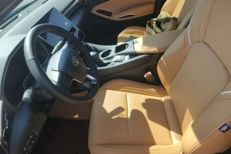 Used Toyota Avalon 2024 2.0L Ambition Edition Left Front Seat