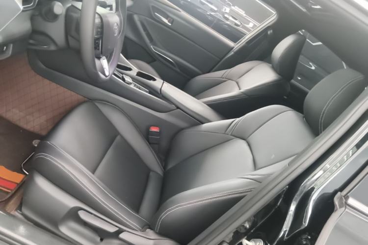 Used Toyota Avalon 2024 2.0L Ambition Edition Left Front Seat