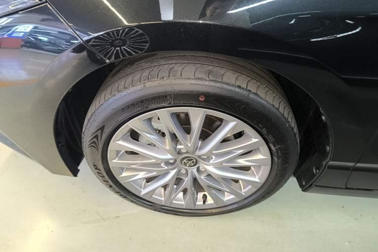 Used Toyota Avalon 2024 Dual-Motor 2.0L Luxury Edition Left Front Wheel Hub