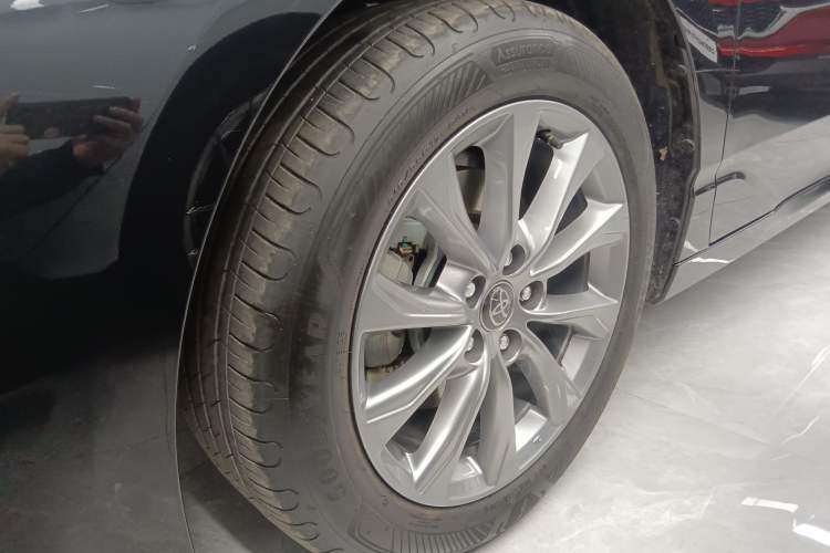 Used Toyota Avalon 2024 2.0L Ambition Edition Left Front Wheel Hub