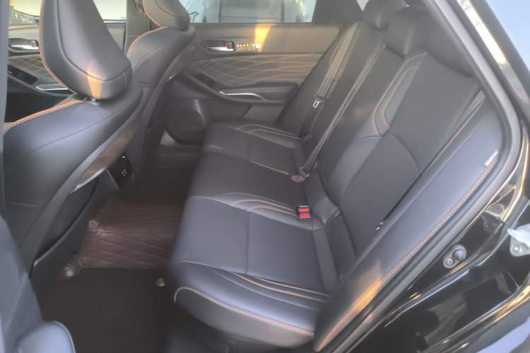 Used Toyota Avalon 2024 Dual-Motor 2.0L Luxury Edition Left Rear Seat