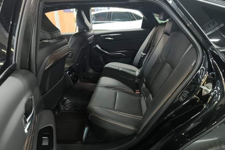 Used Toyota Avalon 2024 Dual-Motor 2.0L Luxury Edition Left Rear Seat