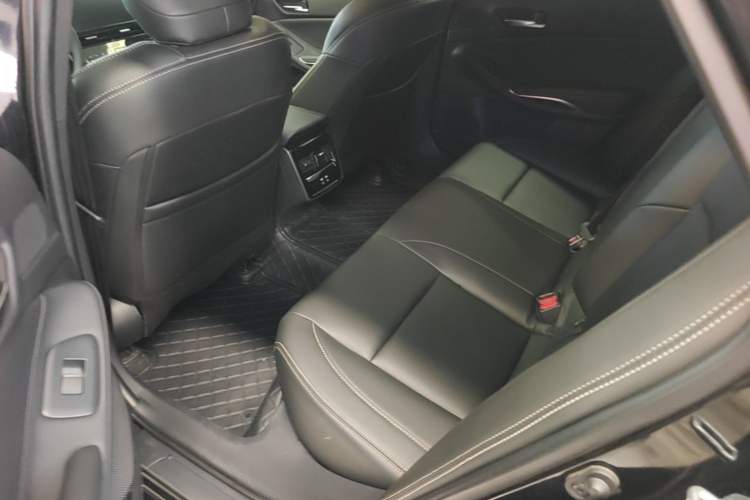 Used Toyota Avalon 2024 2.0L Premium Edition Left Rear Seat