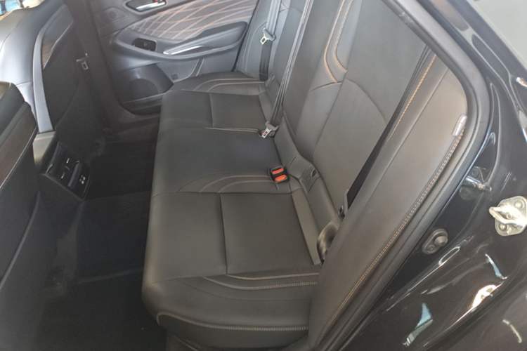 Used Toyota Avalon 2024 Dual-Motor 2.0L Premium Edition Left Rear Seat