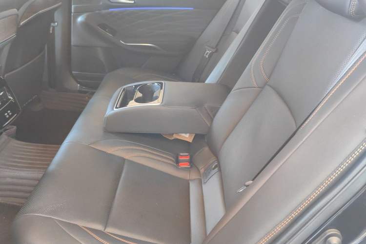 Used Toyota Avalon 2024 Dual-Engine 2.5L XLE Premium Edition Left Rear Seat