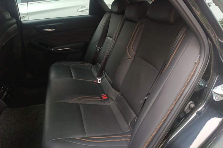 Used Toyota Avalon 2024 Dual-Motor 2.0L Premium Edition Left Rear Seat