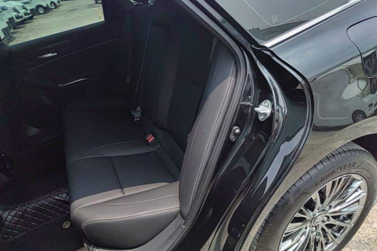 Used Toyota Avalon 2024 2.0L Ambition Edition Left Rear Seat