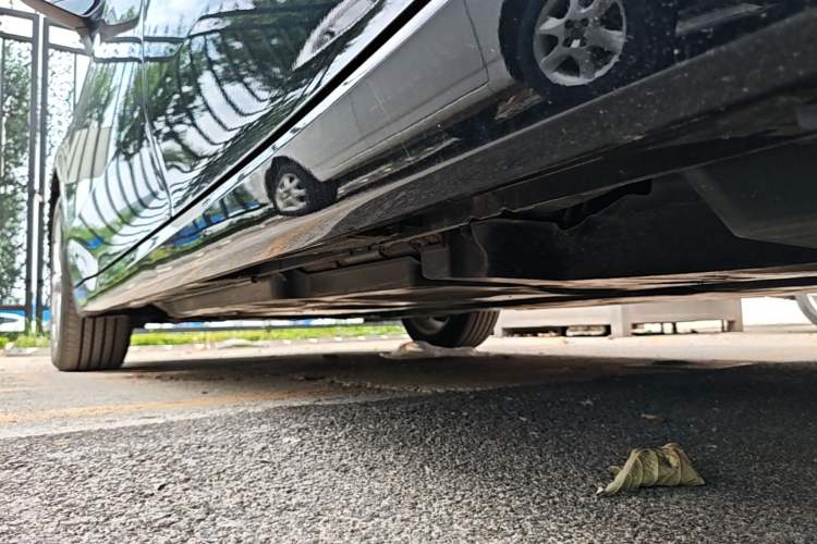 Used Toyota Avalon 2024 2.0L Ambition Edition Left Side Sill
