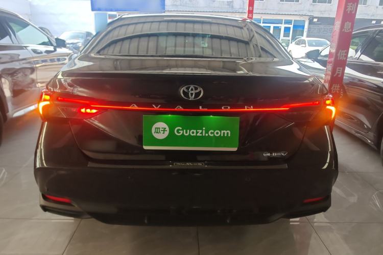 Used Toyota Avalon 2024 Dual-Motor 2.0L Luxury Edition Rear