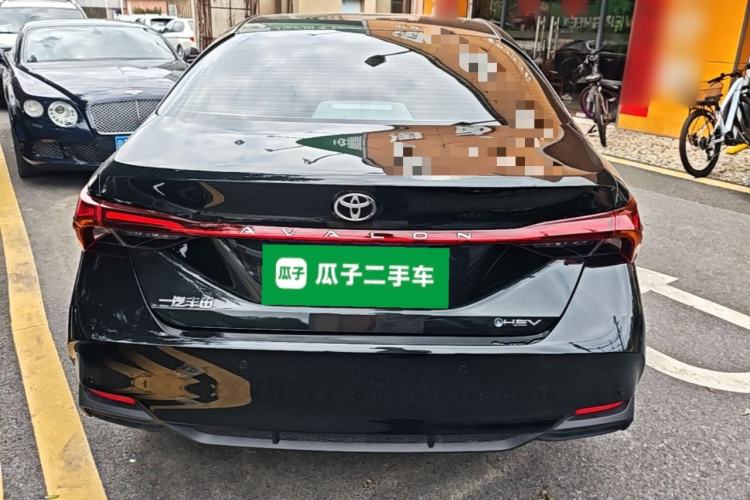 Used Toyota Avalon 2024 Dual-Motor 2.0L Luxury Edition Rear