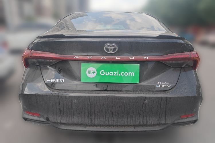 Used Toyota Avalon 2024 Dual-Engine 2.5L XLE Premium Edition Rear
