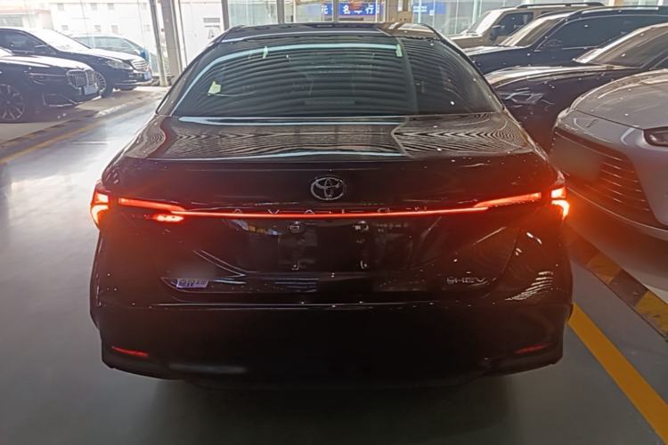 Used Toyota Avalon 2024 Dual-Motor 2.0L Luxury Edition Rear
