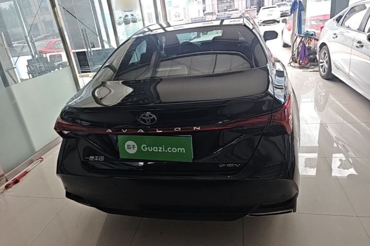 Used Toyota Avalon 2024 Dual-Motor 2.0L Luxury Edition Rear