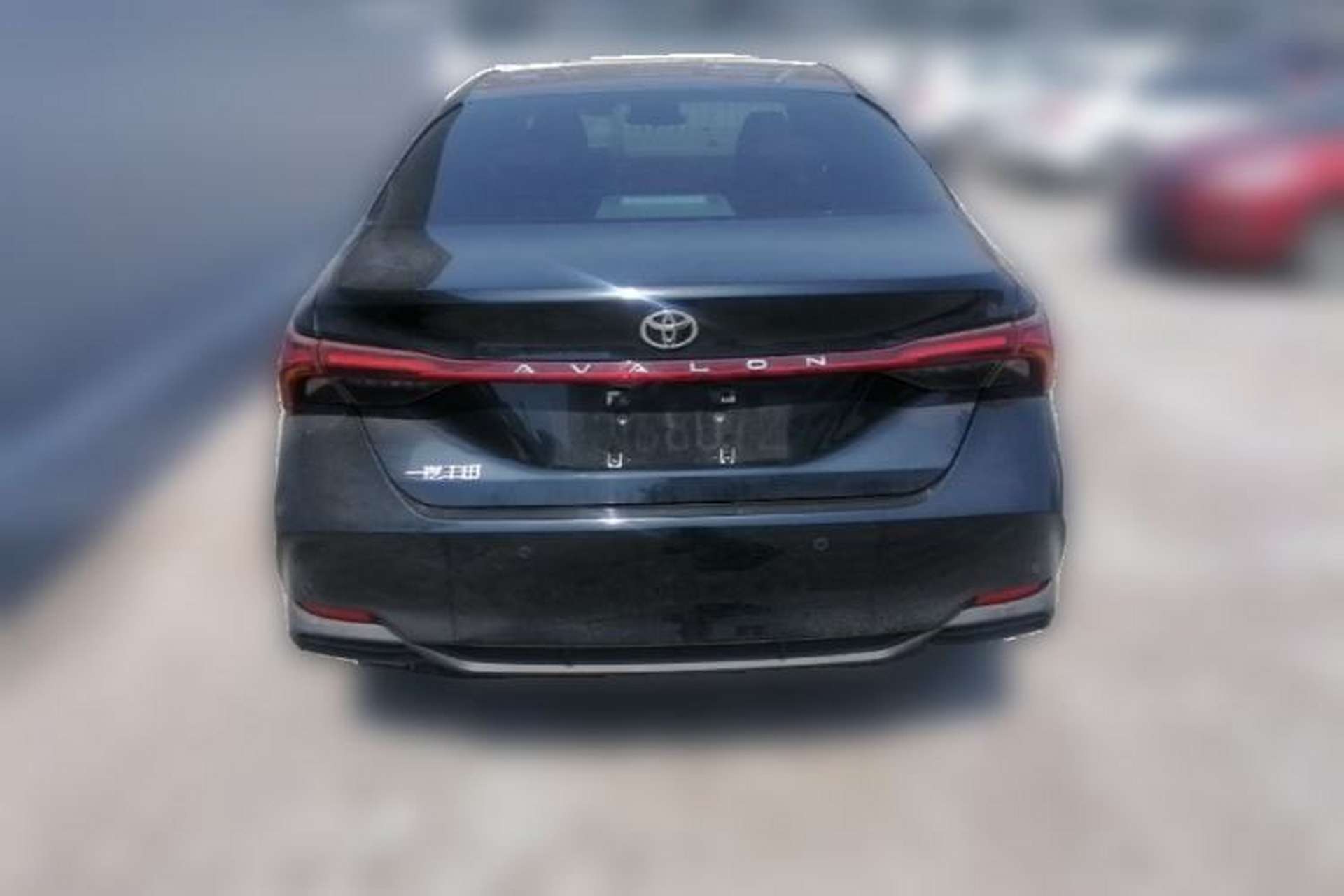 Used Toyota Avalon 2024 2.0L Luxury Edition Rear